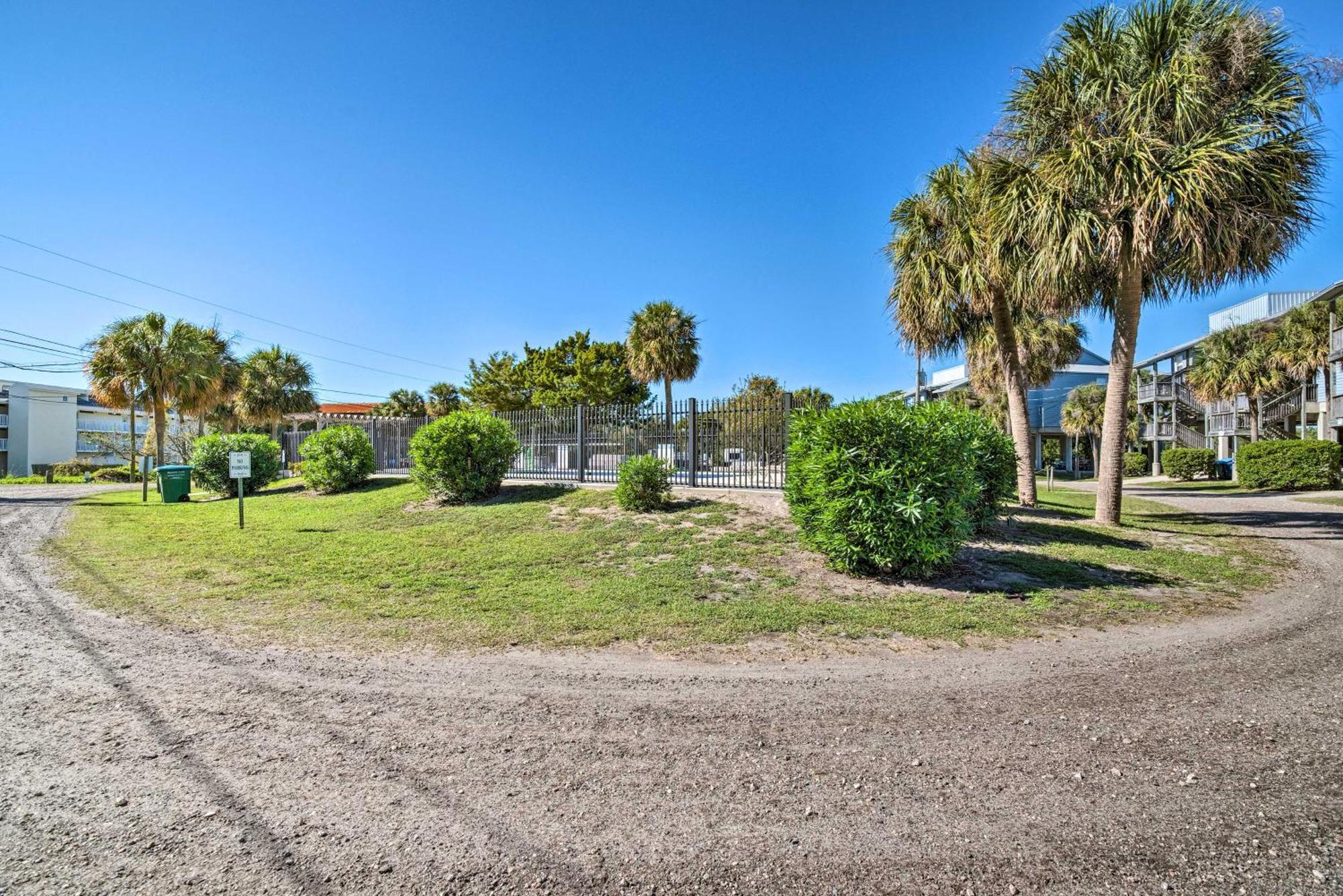 Beachfront Cedar Key Retreat With Pool Access! Exterior foto