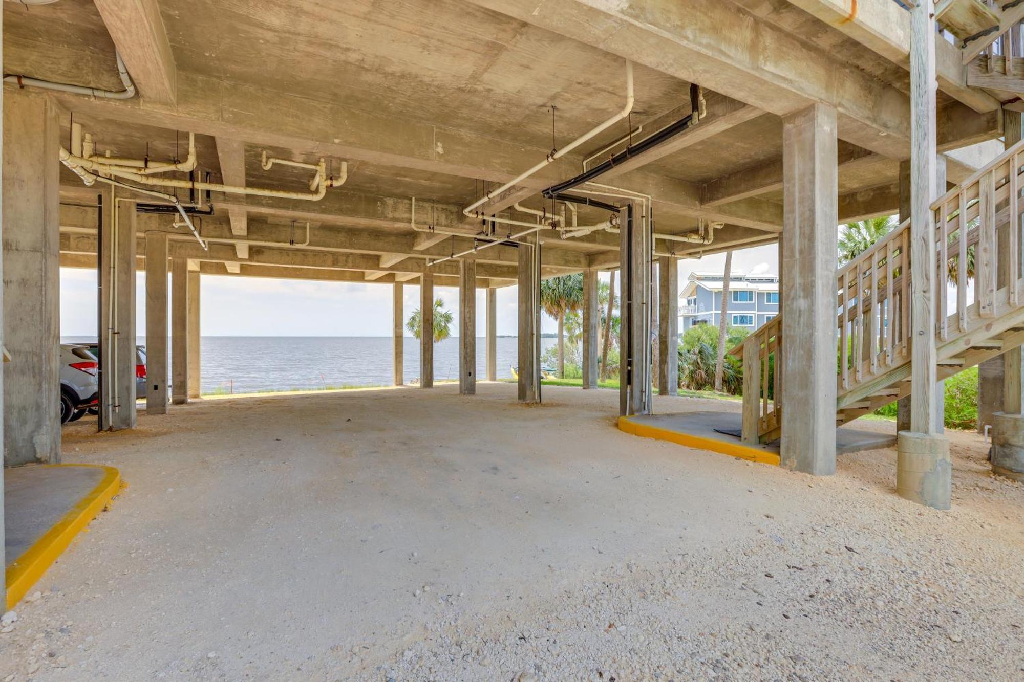 Beachfront Cedar Key Retreat With Pool Access! Exterior foto